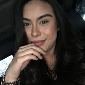 Meet your Posher, Brenda